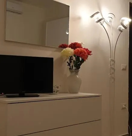 Apartman Grimaldi Guest